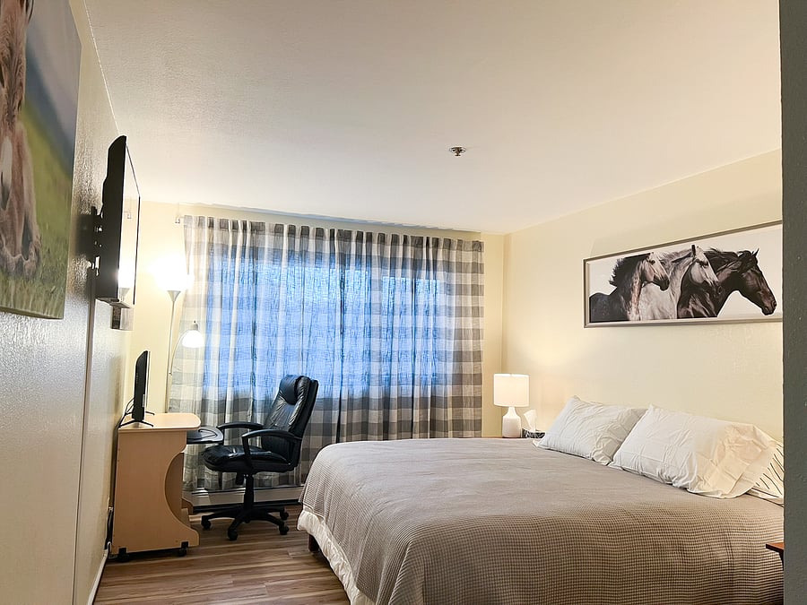 Furnished Finder property 648010_1 photo 10