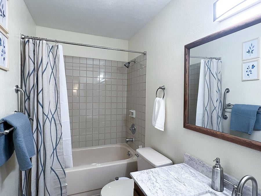 Furnished Finder property 648010_1 photo 13