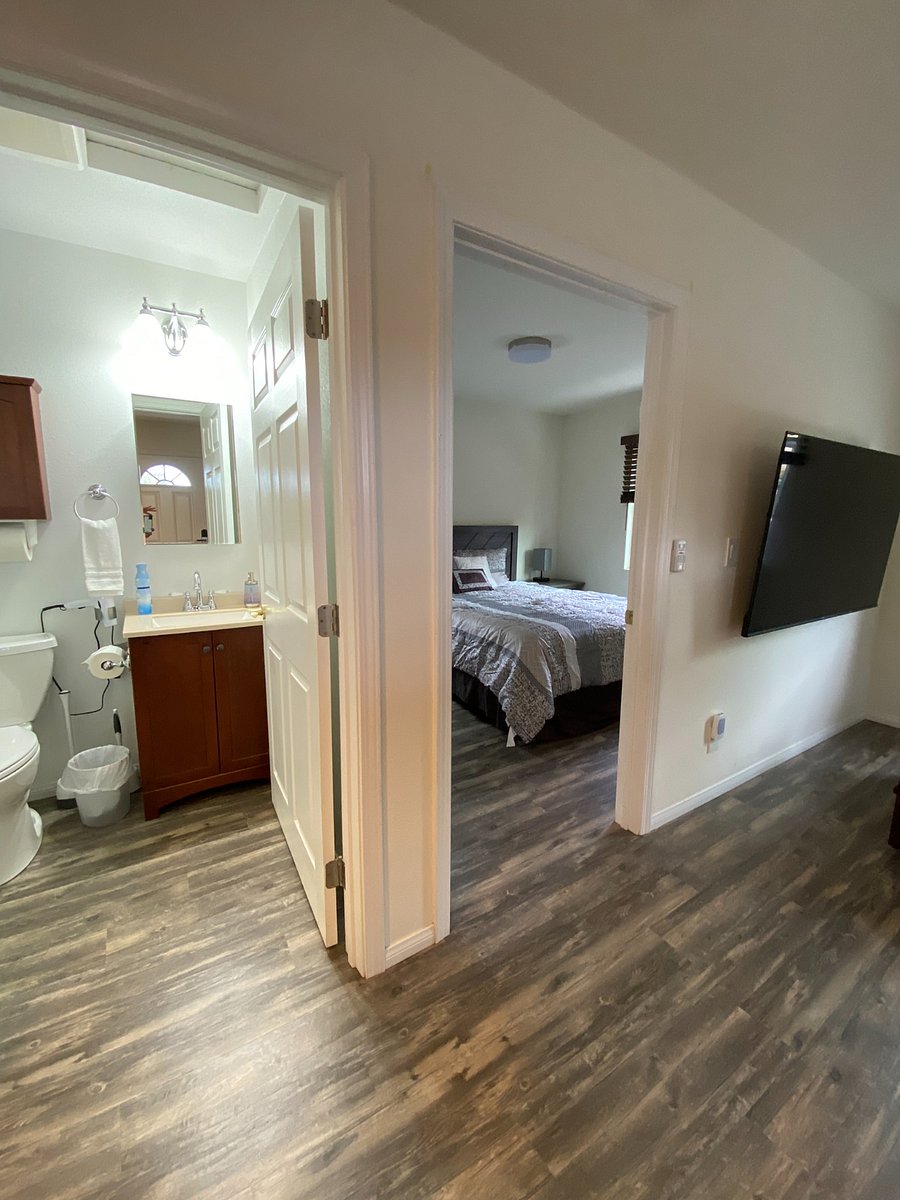 Furnished Finder property 648026_1 photo 32