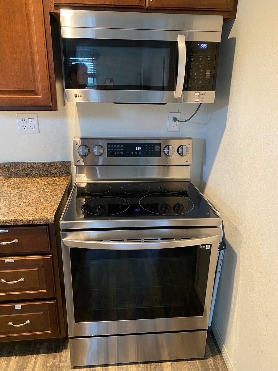 Furnished Finder property 648026_1 photo 27