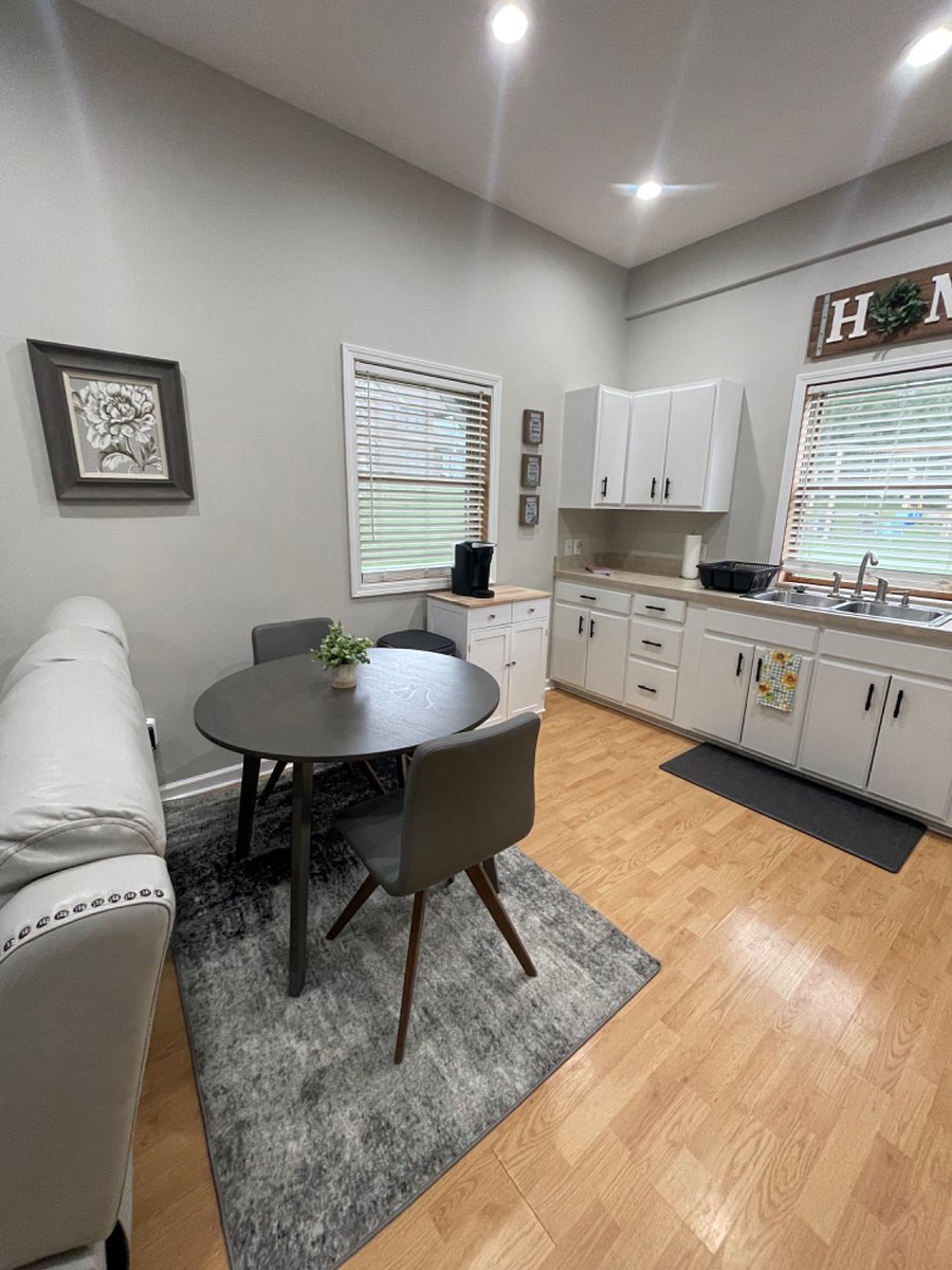 Furnished Finder property 648087_1 photo 8