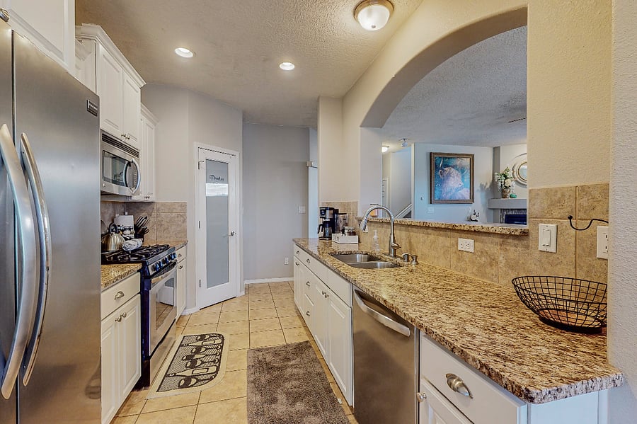 Furnished Finder property 648238_1 photo 4