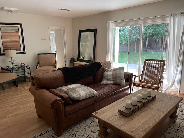 Furnished Finder property 648321_1 photo 3