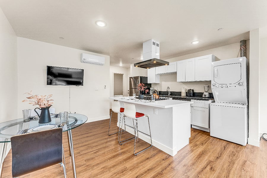 Furnished Finder property 648322_1 photo 8