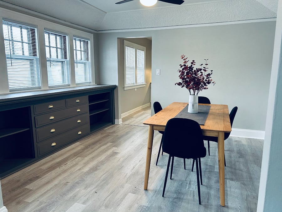 dining room - lots of light!
