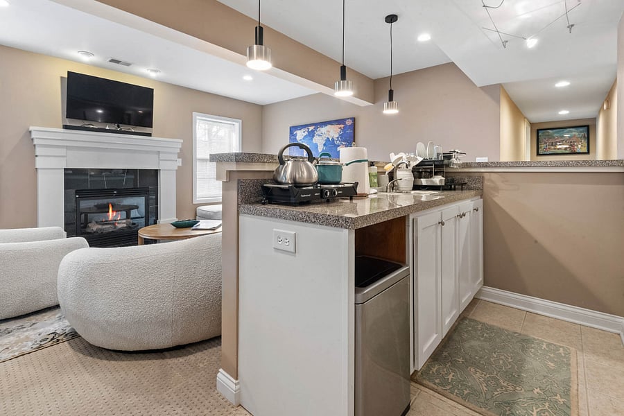 Furnished Finder property 648490_1 photo 14