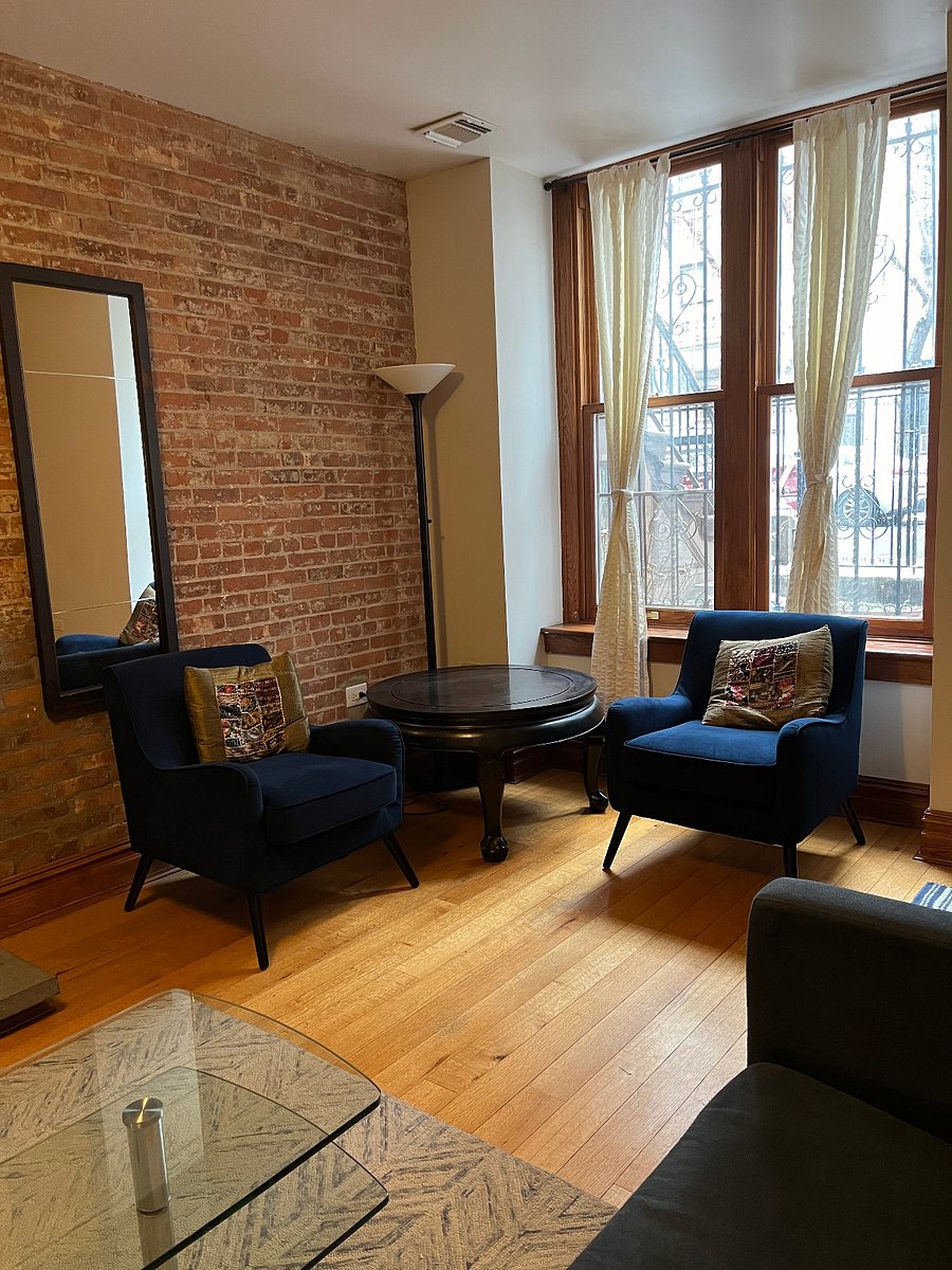 Living Room Lounge Chairs
