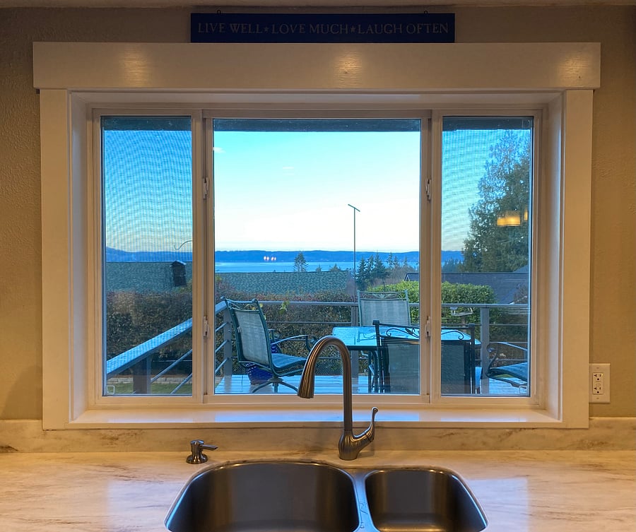 Enjoy the beautiful Hood Canal and Mountains views