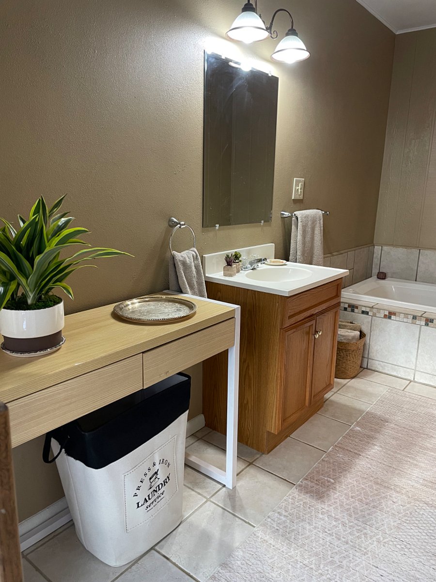 Large tub in bath (attached to Queen bedroom).