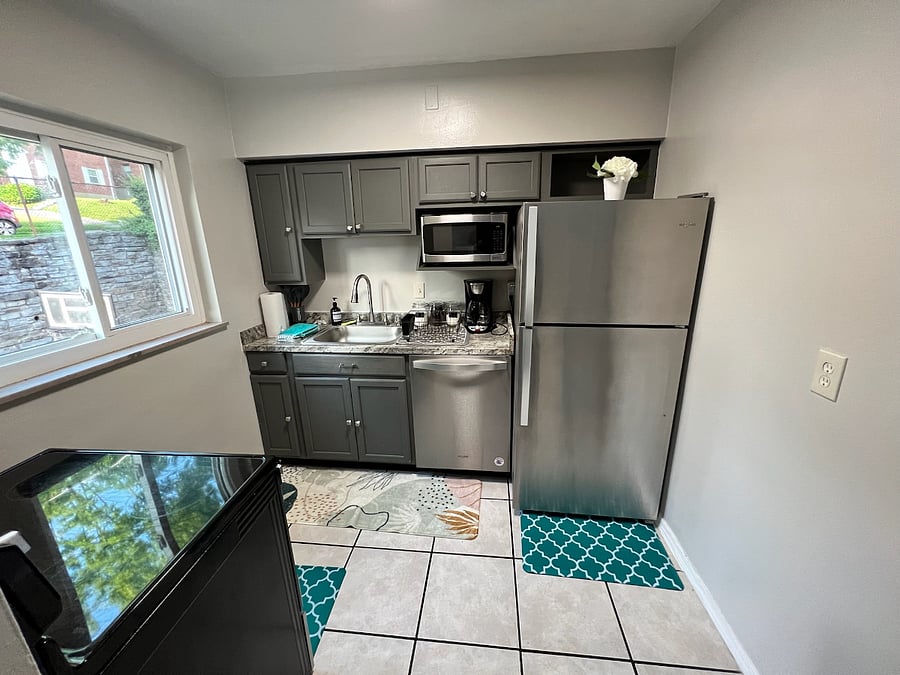 Turquoise Tranquility Fully Equipped Kitchen Apartment 1