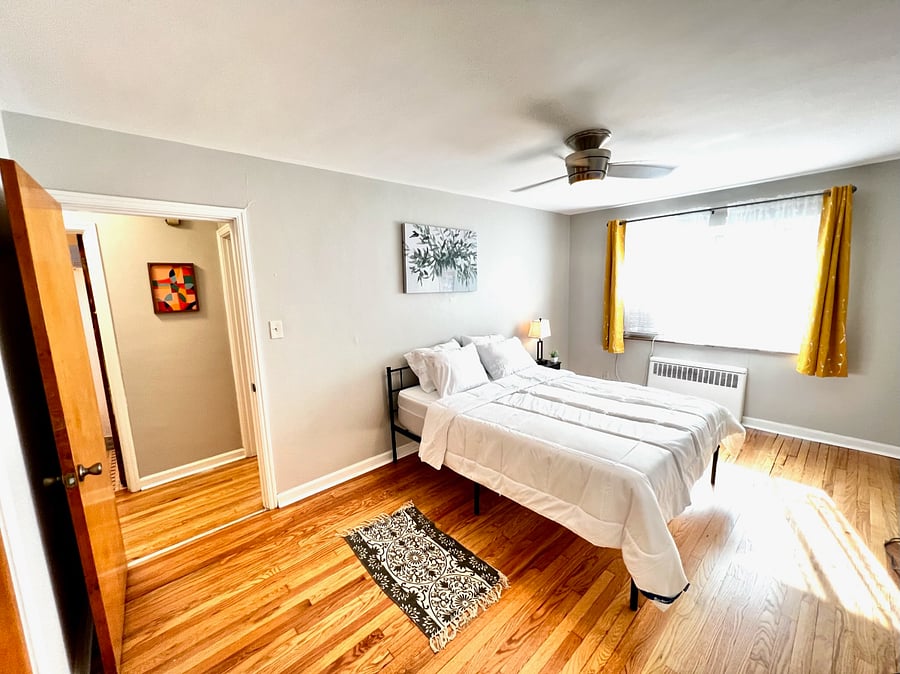 Golden Escape Apartment 3 Bedroom 2