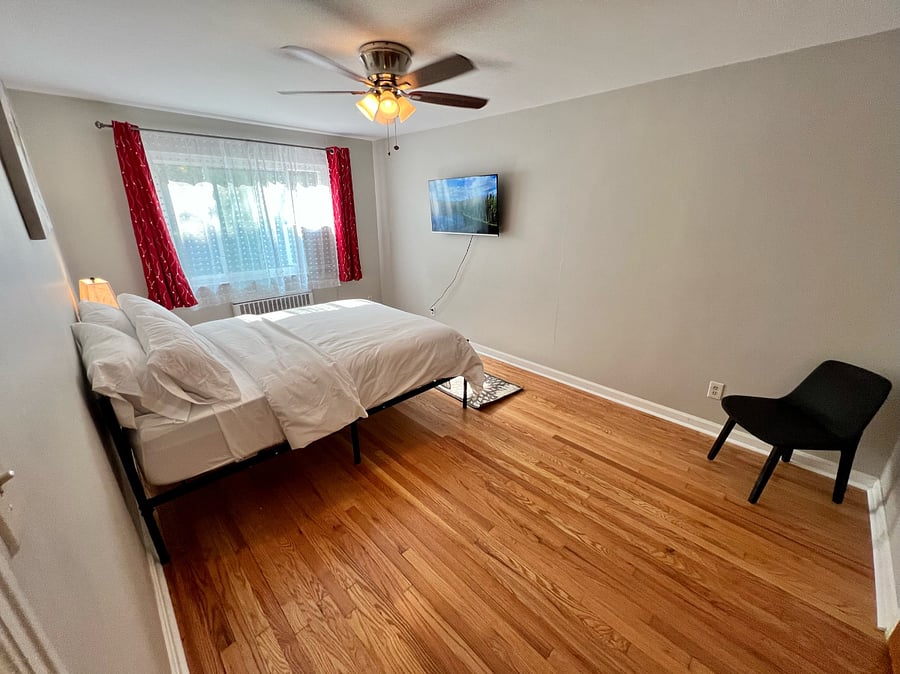 Red Ruby Apartment 1 Bedroom 2