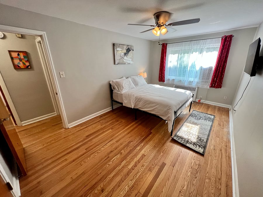 Red Ruby Apartment 1 Bedroom 2