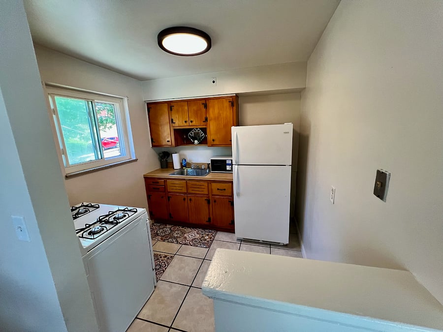 Sunrise Blossom Retreat Apartment 3 Kitchen