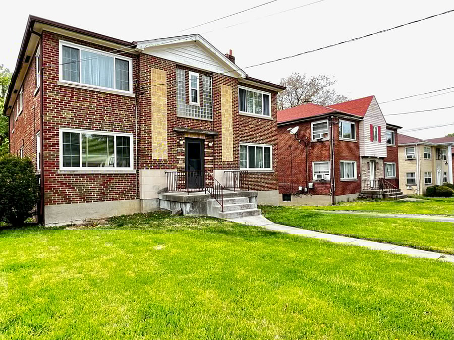 Front of Building B for Golden Escape and Red Ruby Apartments 