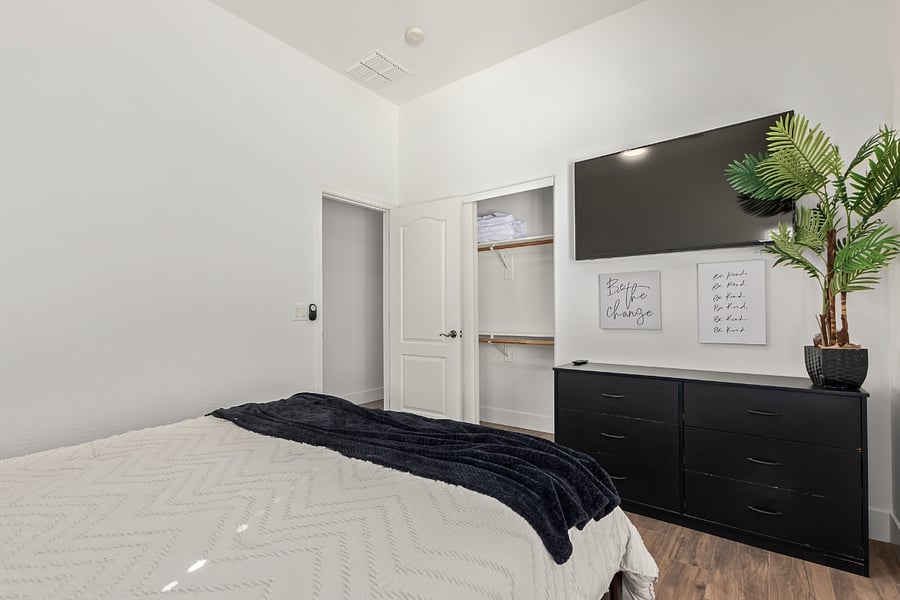 Furnished Finder property 648948_1 photo 24