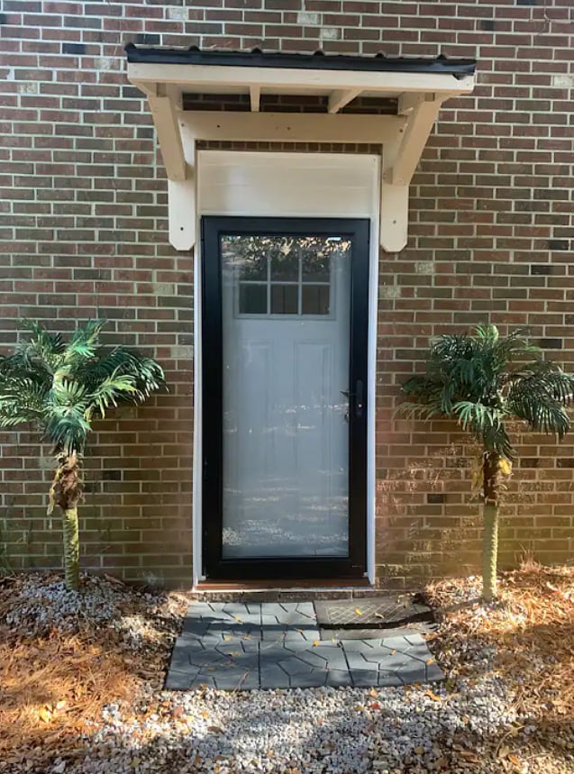 Separate private entrance- keyless entry using the August smartlock app. Park your car right in front of your entrance!