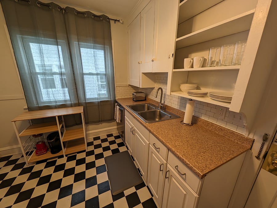 Furnished Finder property 649002_1 photo 4