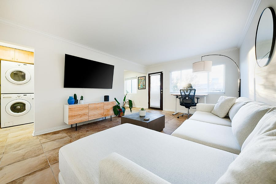 Furnished Finder property 649030_1 photo 1
