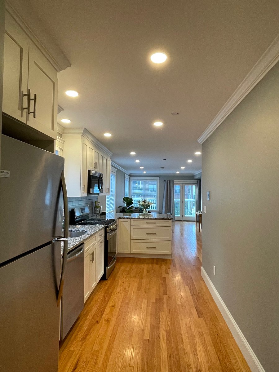 A delightful, spacious and modern open floor plan!
