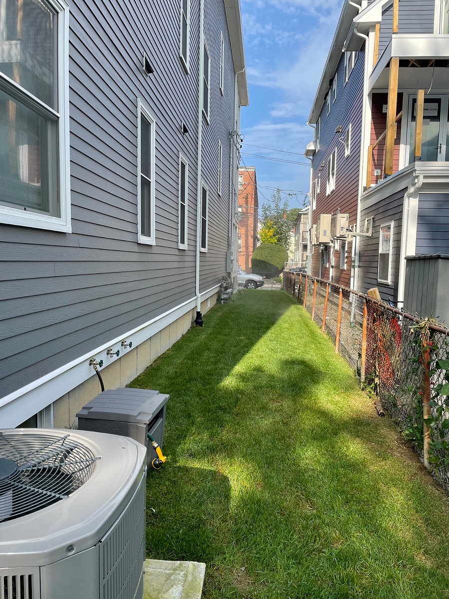 Right lawn with irrigated lush grass. Efficient new HVAC unit will keep you warm in the winter and cool in the summer!