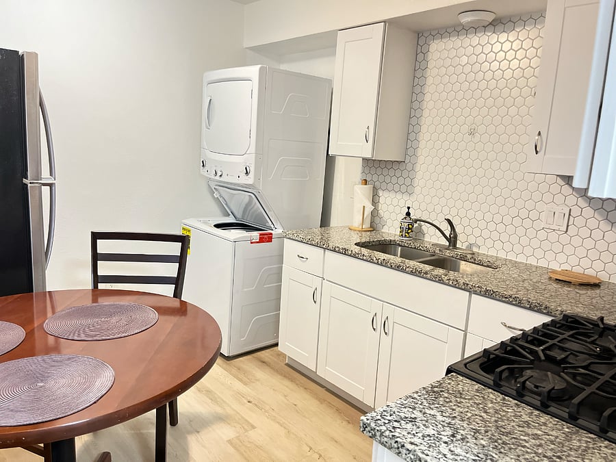 Furnished Finder property 649326_1 photo 3