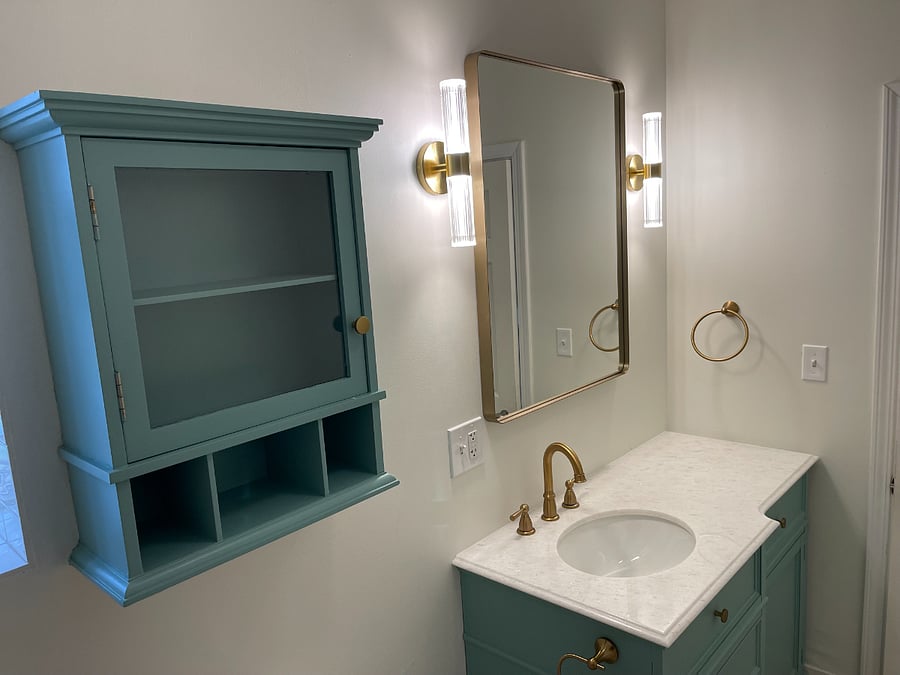 first floor unit bathroom

