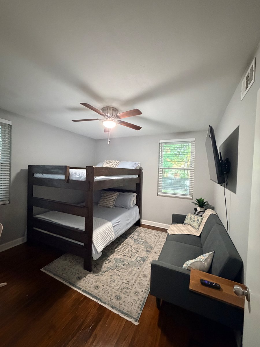 Furnished Finder property 649435_1 photo 27