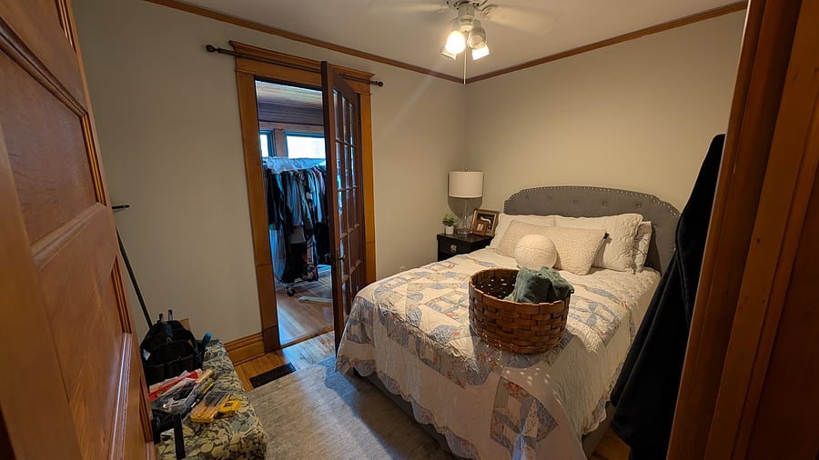 Room 3 - She's Little But Sweet - $800/mo
This is a sweet little room that is an affordable option for a short-term rental, with additional living/storage space in the porch complete w/ daybed for extra lounge space.