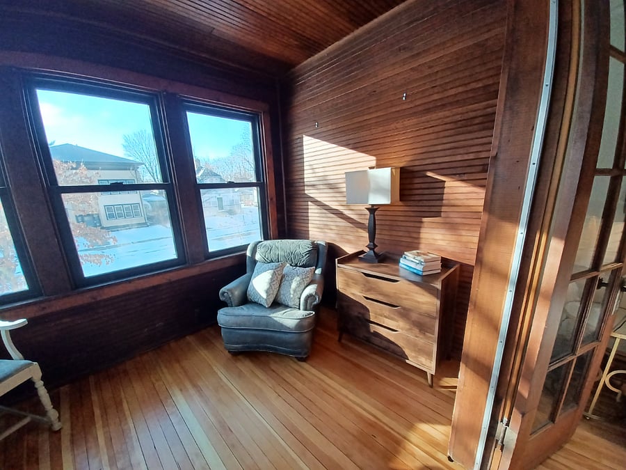 Room 2 - "A Little Gray, A Little Glam" - $950/mo
