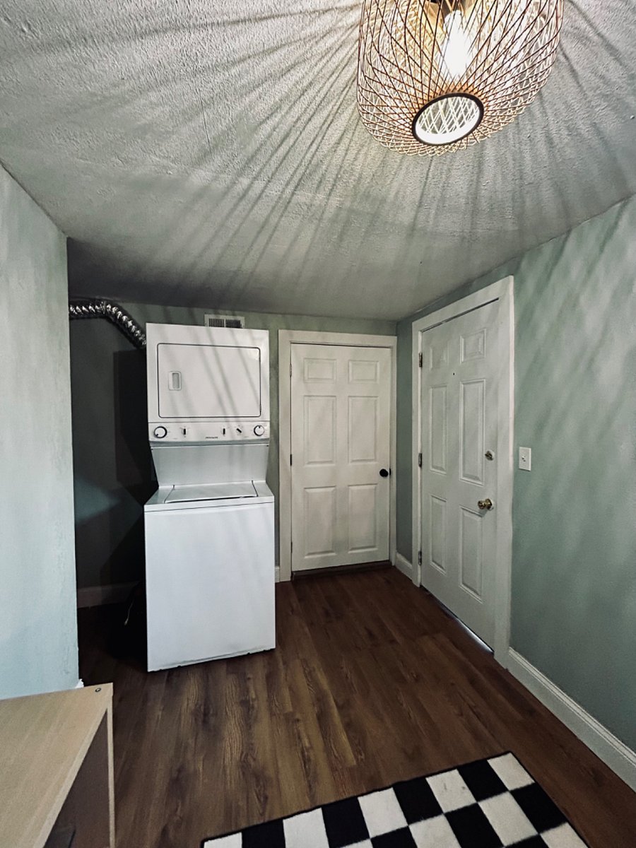 Laundry room, shared access