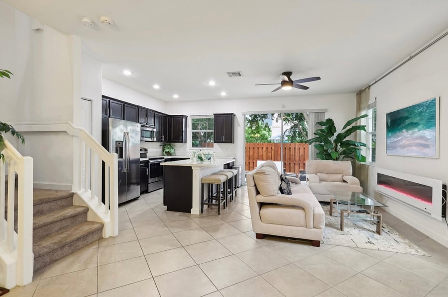 Furnished Finder property 649702_1 photo 3