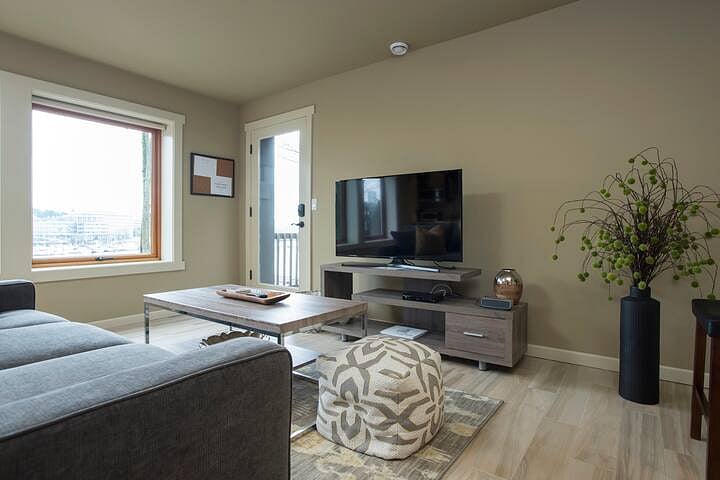 Furnished Finder property 649742_1 photo 8