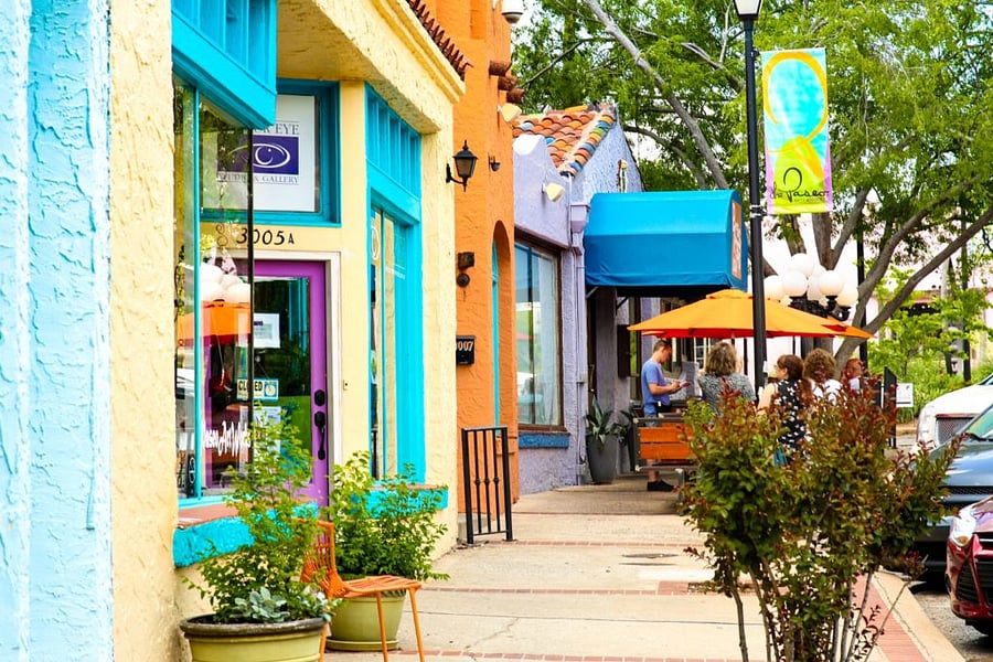 Blocks from the Paseo Arts District!