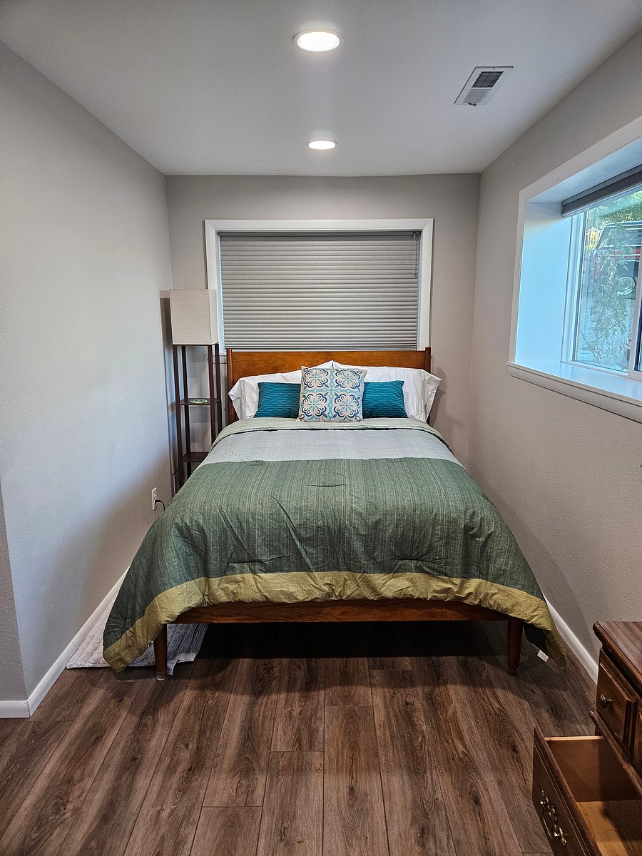 Full size bed & room darkening honeycomb shades..... N I C E !
