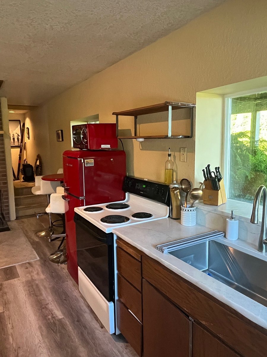Kitchenette with new luxury plank vinyl
