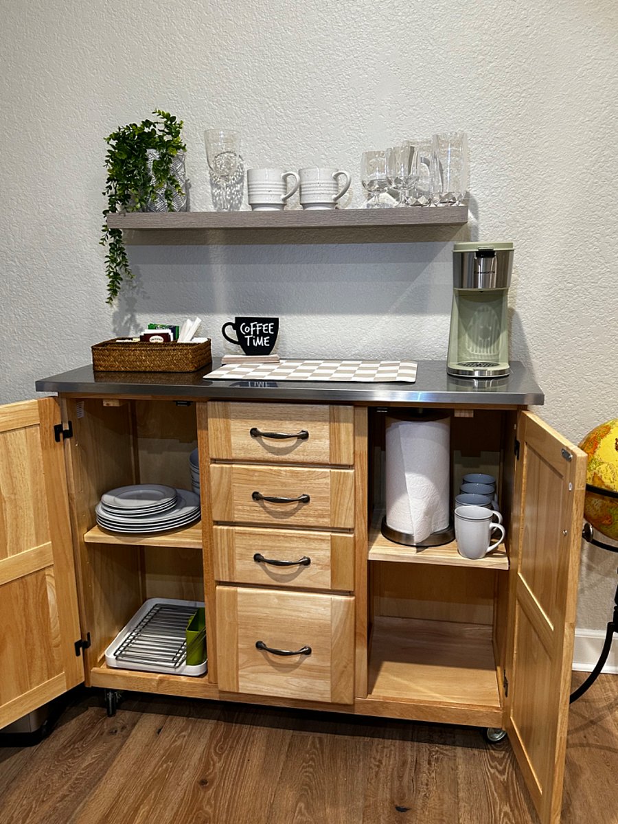 Dishes/amenities 