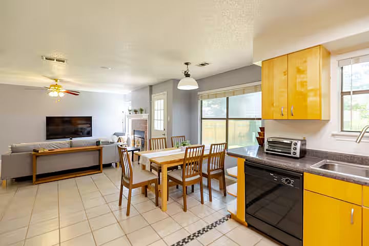 Furnished Finder property 649939_1 photo 6