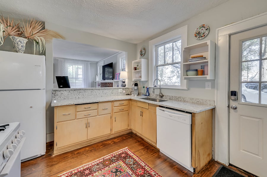Furnished Finder property 650008_1 photo 7