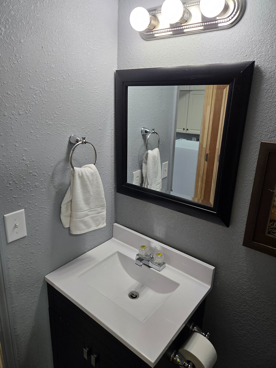 Furnished Finder property 650015_3 photo 5