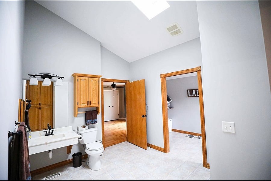 Handicap bathroom, main floor