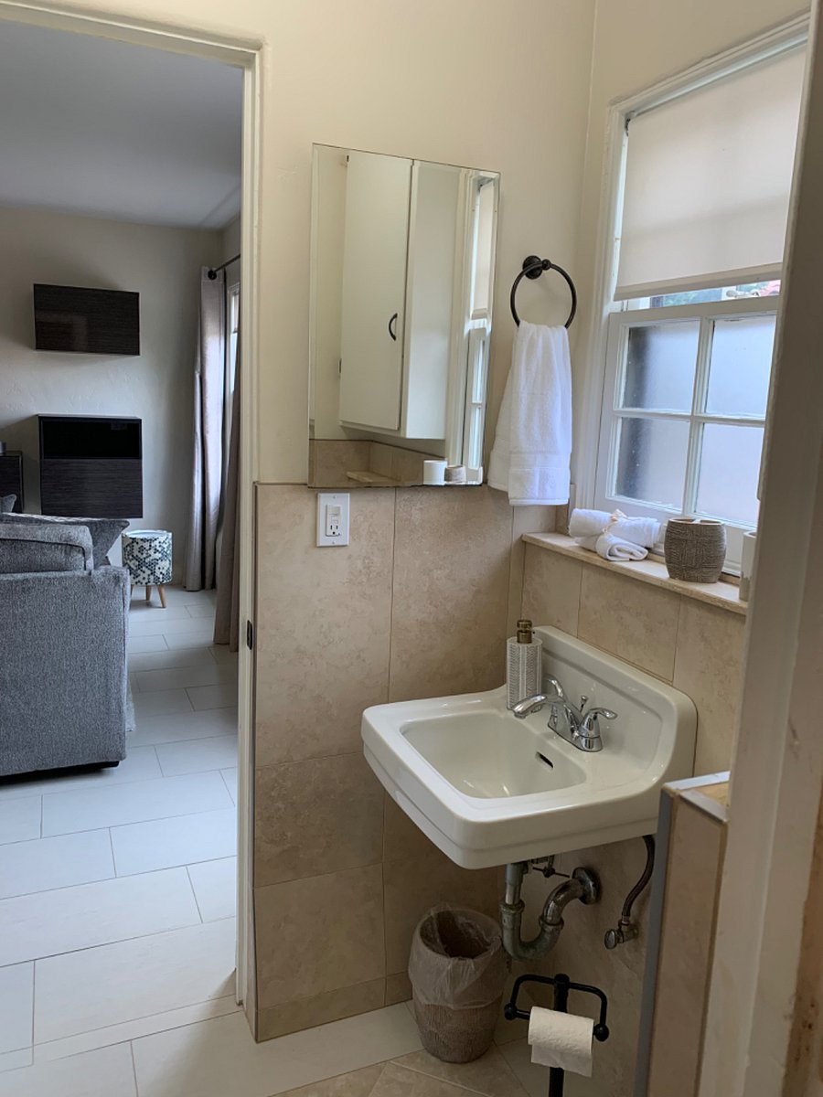 Furnished Finder property 650064_1 photo 25