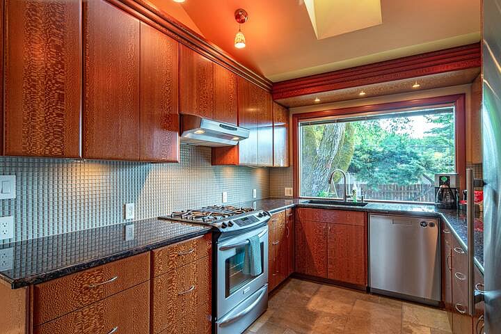 Furnished Finder property 650069_1 photo 5