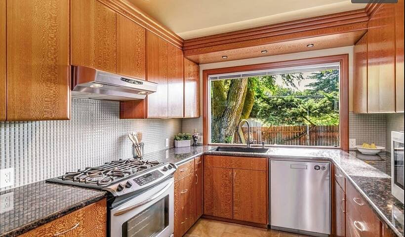 Furnished Finder property 650069_1 photo 21