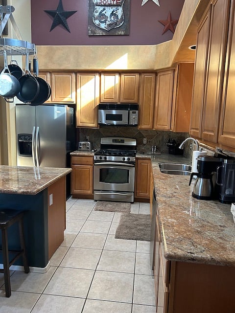 Furnished Finder property 650096_1 photo 16