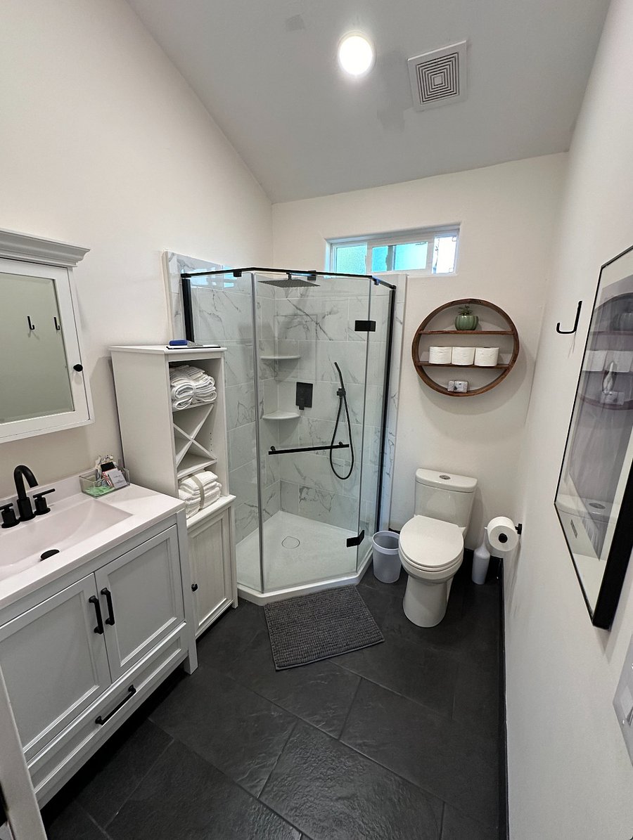 Furnished Finder property 650100_1 photo 13