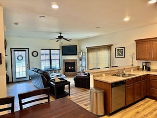 Furnished Finder property 650147_1 photo 5