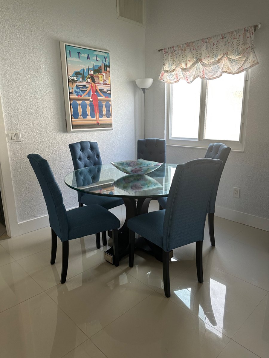 dine-in kitchen table