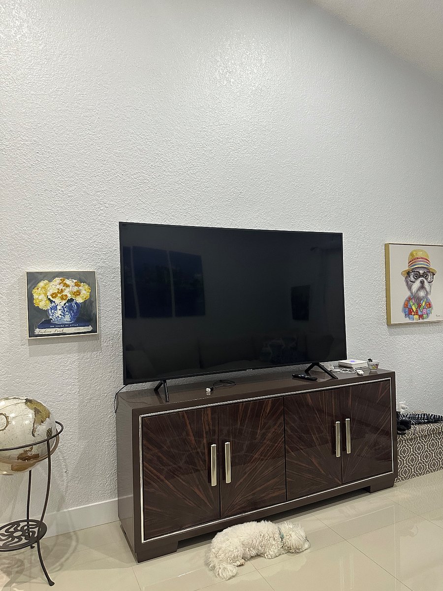75" Samsung TV