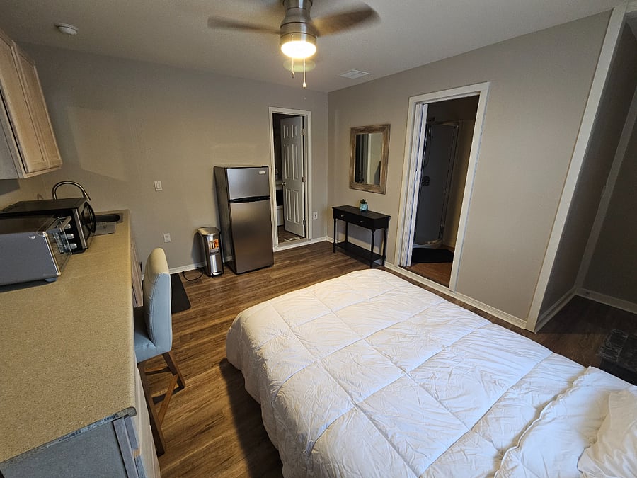 Furnished Finder property 650196_1 photo 2